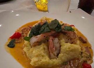 Chef's Palette Restaurant & Bar signature dishes Pan Seared Flounder
Shrimp & Grits
Chicken Wings